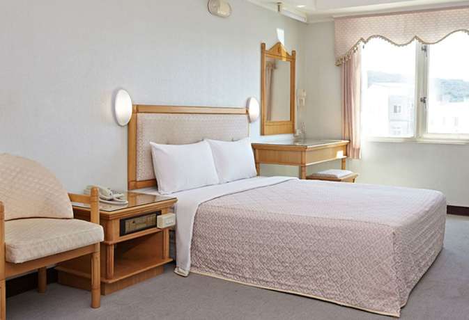 Imagen de la habitación del Hotel Unababy. Foto 18