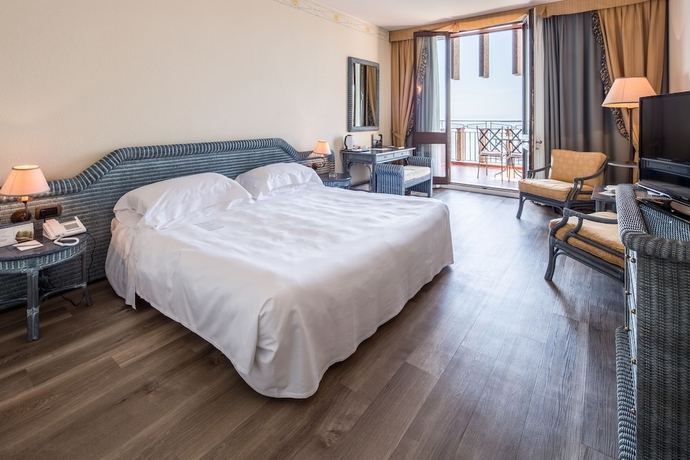 Imagen de la habitación del Hotel Unahotels Capotaormina. Foto 10