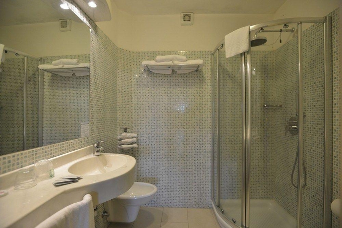 Imagen general del Hotel Unahotels Club Hotel Ancora. Foto 6