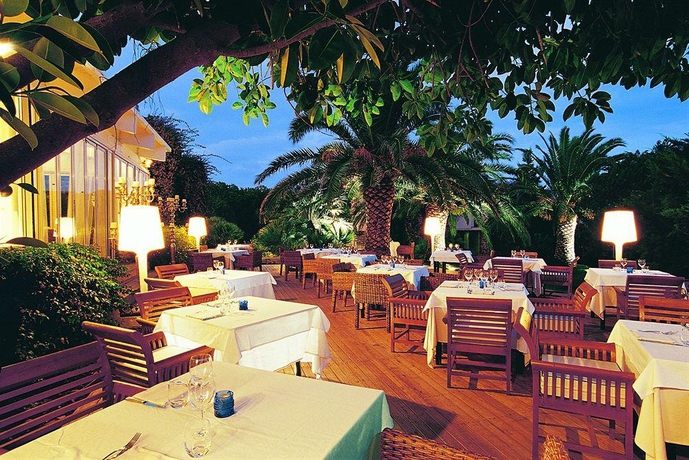 Imagen general del Hotel Unahotels Club Hotel Ancora. Foto 7