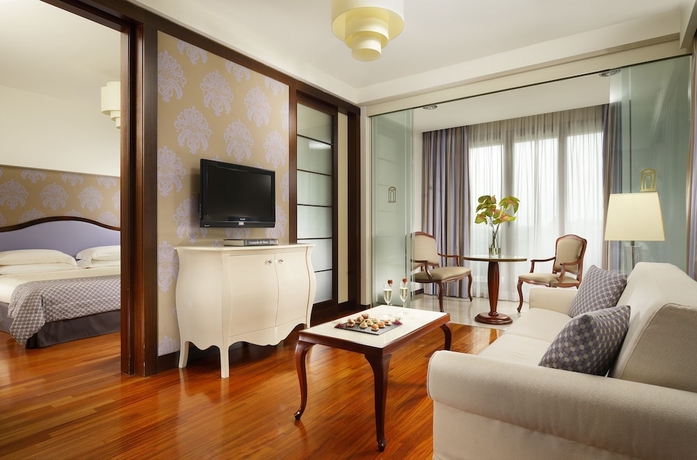 Imagen de la habitación del Hotel Unahotels Expo Fiera Milano. Foto 8