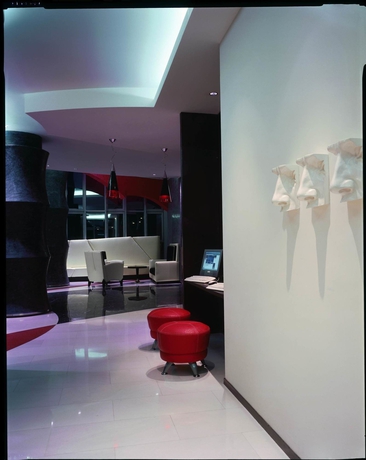 Imagen de los interiores del Hotel Unahotels Malpensa. Foto 14