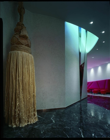 Imagen de los interiores del Hotel Unahotels Malpensa. Foto 15