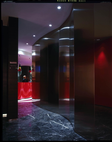 Imagen de los interiores del Hotel Unahotels Malpensa. Foto 16