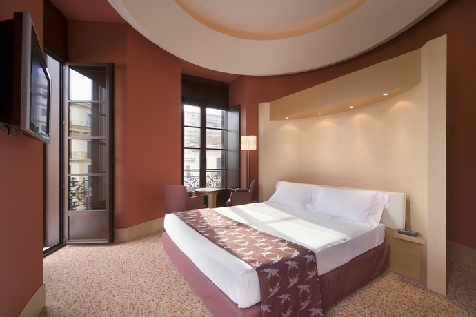 Imagen de la habitación del Hotel Unahotels Napoli. Foto 9