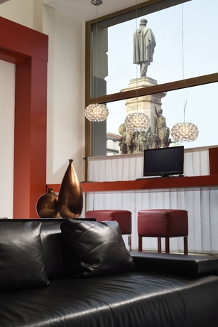 Imagen de los interiores del Hotel Unahotels Napoli. Foto 18