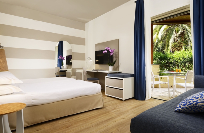 Imagen de la habitación del Hotel Unahotels Naxos Beach Sicilia. Foto 2