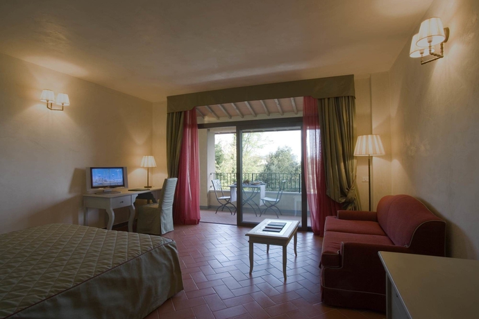 Imagen de la habitación del Hotel Unahotels Poggio Dei Medici Toscana. Foto 8