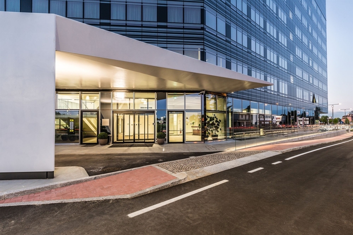 Imagen general del Hotel Unahotels San Vitale Bologna. Foto 2