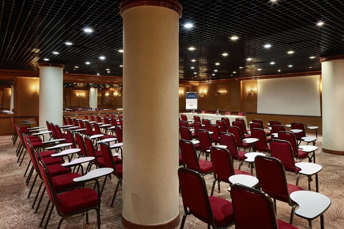 Imagen de los interiores del Hotel Unahotels Scandinavia Milano. Foto 14