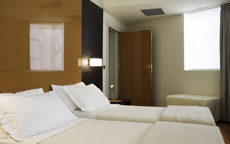 Imagen de la habitación del Hotel Unahotels T Hotel Cagliari. Foto 6