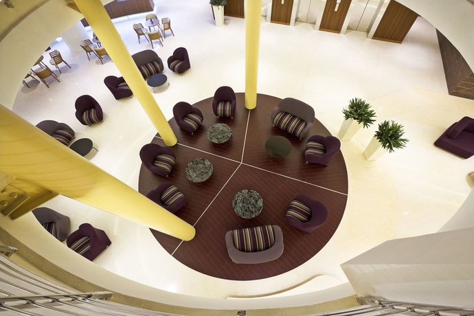 Imagen de los interiores del Hotel Unahotels Varese. Foto 16