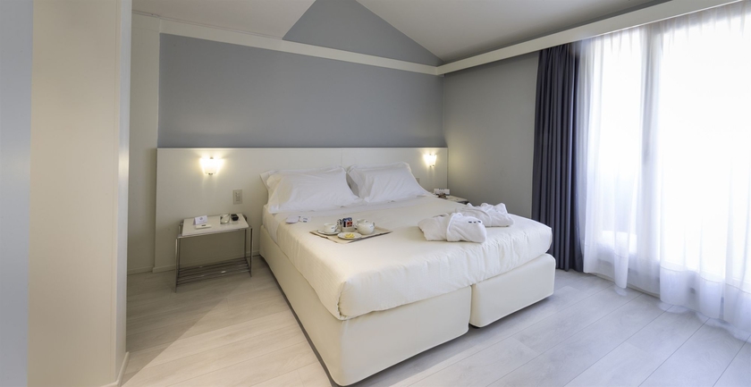 Imagen de la habitación del Hotel Unaway Forte Dei Marmi. Foto 8