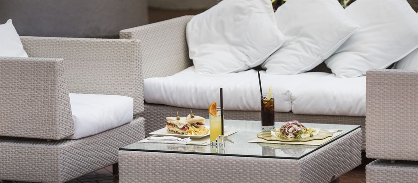 Imagen de los interiores del Hotel Unaway Forte Dei Marmi. Foto 14