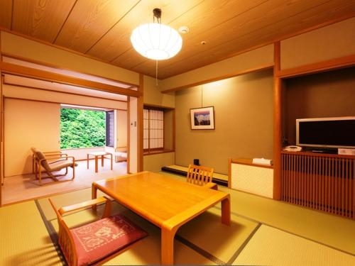 Imagen de la habitación del Hotel Unazuki Kokusai. Foto 8
