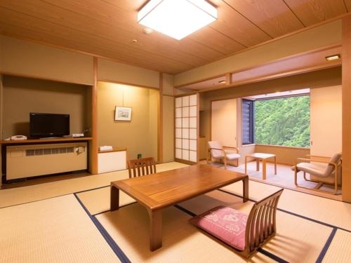 Imagen de la habitación del Hotel Unazuki Kokusai. Foto 9