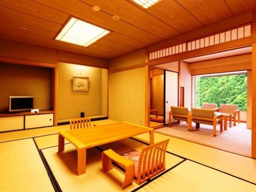 Imagen general del Hotel Unazuki Kokusai. Foto 5