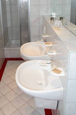 Imagen de la habitación del Hotel Und Restaurant Kranichsberg. Foto 9