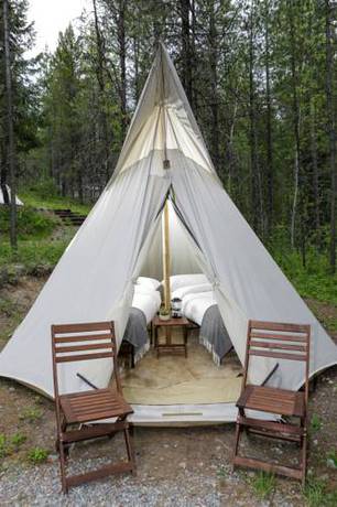 Imagen de la habitación del Hotel Under Canvas Glacier. Foto 9