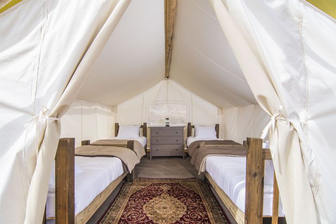 Imagen de la habitación del Hotel Under Canvas Moab. Foto 6