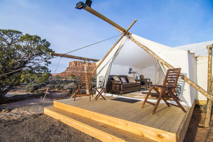 Imagen de los interiores del Hotel Under Canvas Moab. Foto 15