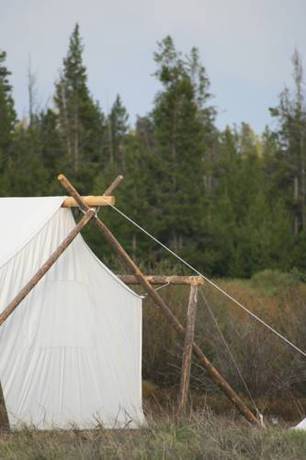 Imagen de la habitación del Hotel Under Canvas West Yellowstone. Foto 5