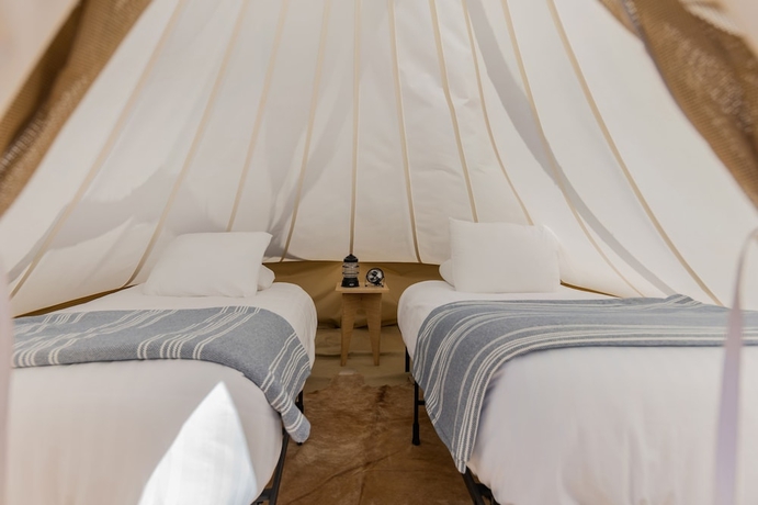 Imagen de la habitación del Hotel Under Canvas Zion. Foto 8