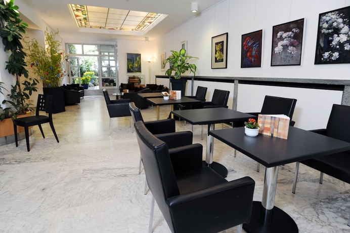 Imagen del bar/restaurante del Hotel Unger. Foto 3