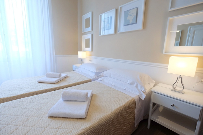 Imagen de la habitación del Hotel Ungherese. Foto 6
