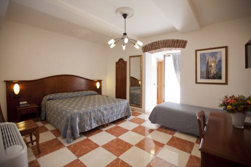 Imagen de la habitación del Hotel Ungheria Varese 1946. Foto 10