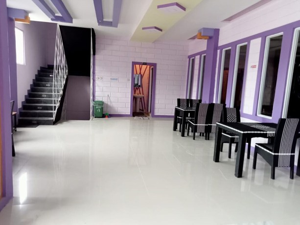 Imagen de los interiores del Hotel Ungu Garut. Foto 7