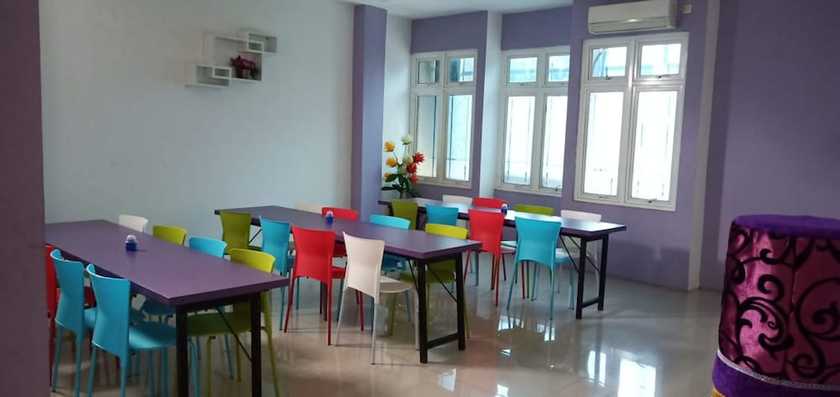 Imagen de los interiores del Hotel Ungu Pas Kangen Bekasi. Foto 15