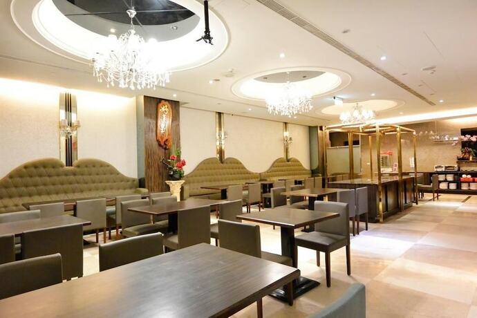 Imagen del bar/restaurante del Hotel Unic, Chiayi City. Foto 2
