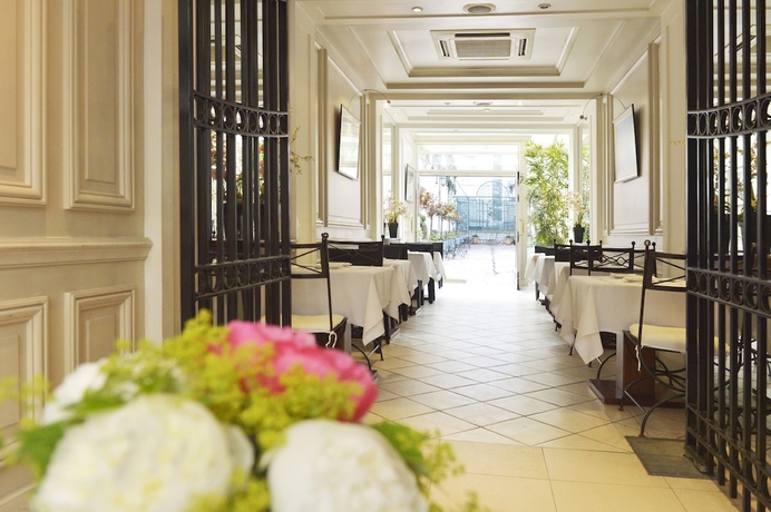 Imagen del bar/restaurante del Hotel Unic Renoir Saint Germain. Foto 4