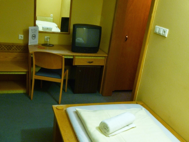 Imagen general del Hotel Unicornis. Foto 2