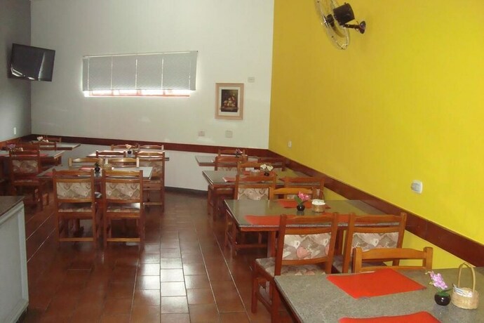 Imagen del bar/restaurante del Hotel Unihotel. Foto 5