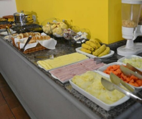 Imagen del bar/restaurante del Hotel Unihotel. Foto 7