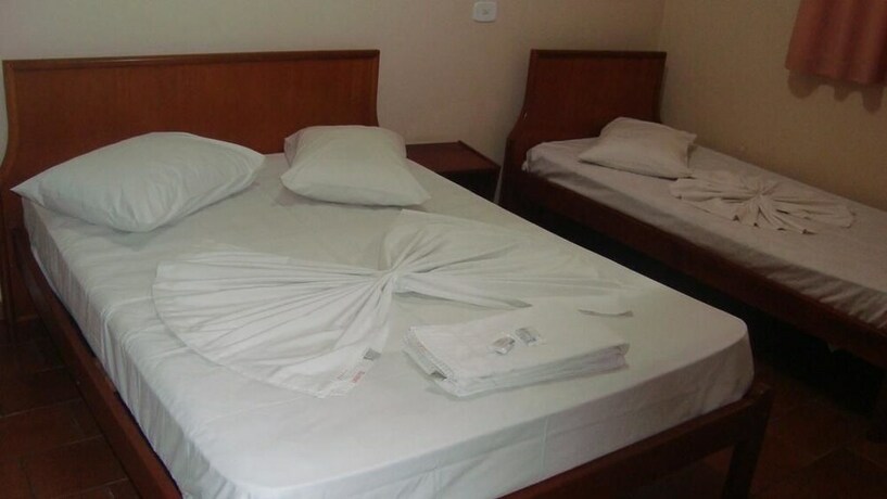 Imagen de la habitación del Hotel Unihotel. Foto 9