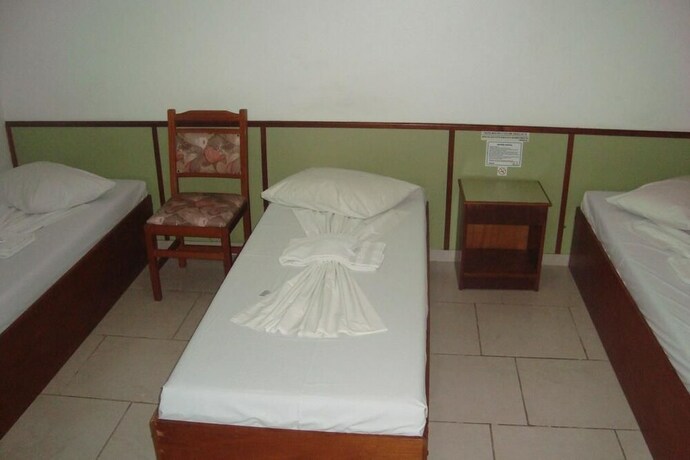 Imagen de la habitación del Hotel Unihotel. Foto 13