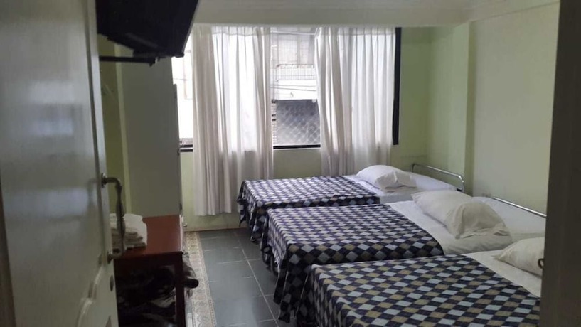 Imagen de la habitación del Hotel Unihotel. Foto 3