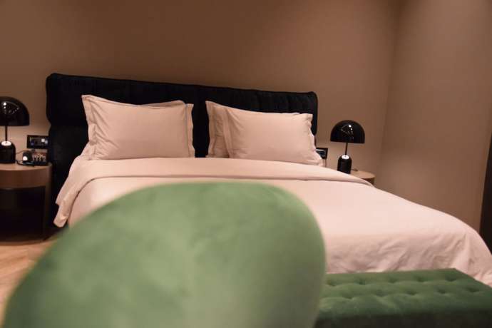 Imagen de la habitación del Hotel Unik, Tirana. Foto 20