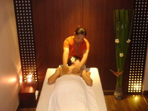 Imagen de los interiores del Hotel Uniland Golf and Resort. Foto 13