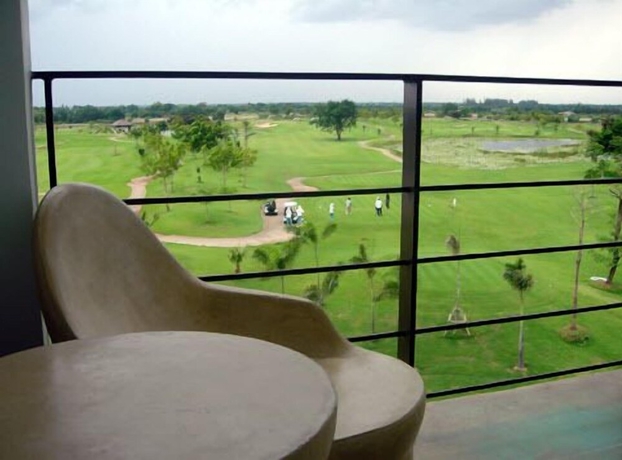 Imagen de la habitación del Hotel Uniland Golf and Resort. Foto 10