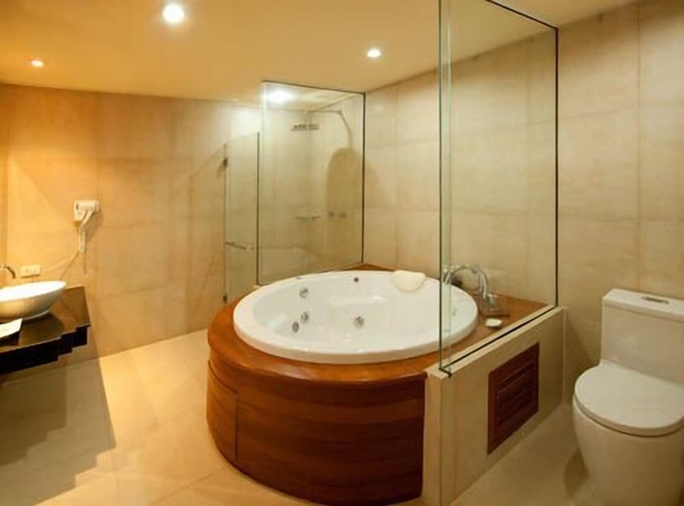 Imagen de la habitación del Hotel Uniland Golf and Resort. Foto 11