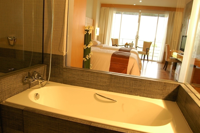 Imagen de la habitación del Hotel Uniland Golf and Resort. Foto 12