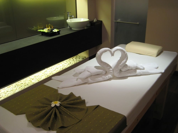 Imagen de los interiores del Hotel Uniland Golf and Resort. Foto 16