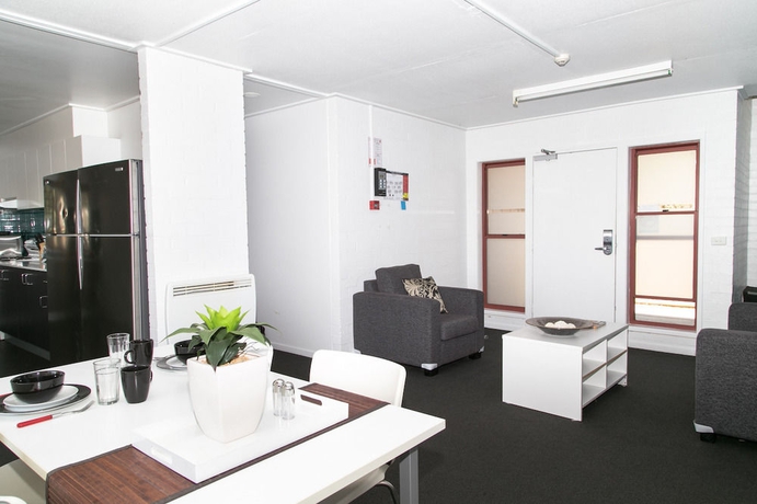 Imagen de los interiores del Hotel Unilodge At Uc Short Stays. Foto 7