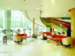 Imagen del bar/restaurante del Hotel Union Alliance Atravis Executive. Foto 2