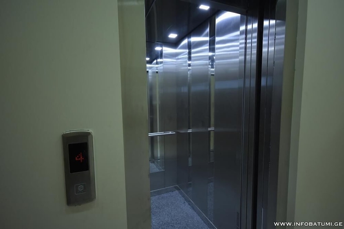Imagen de los interiores del Hotel Union, Batumi. Foto 19