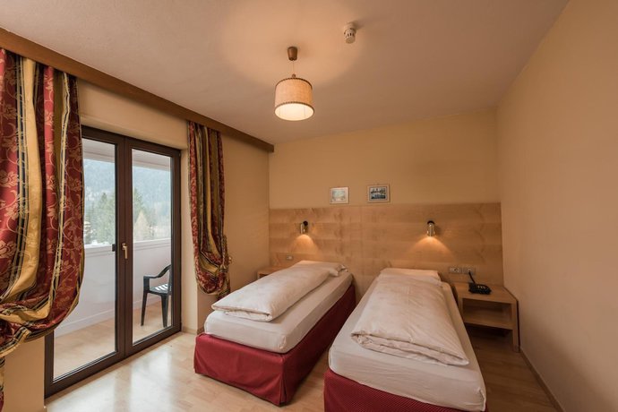 Imagen de la habitación del Hotel Union, Dobbiaco. Foto 5